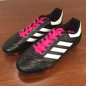 Nike Girls Soccer Cleats Size 3